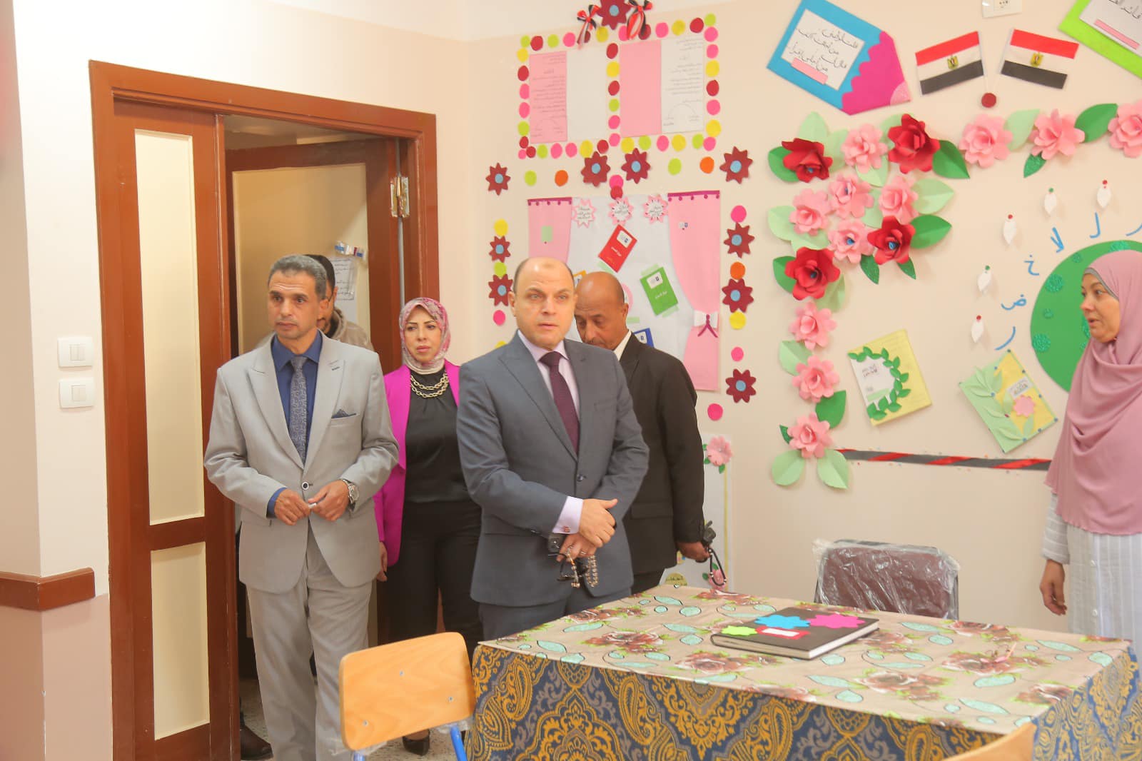 محافظ كفرالشيخ يتفقد ‏مدرسة خالد بن الوليد للنور والمكفوفين للاطمئنان على سير العملية التعليمية  