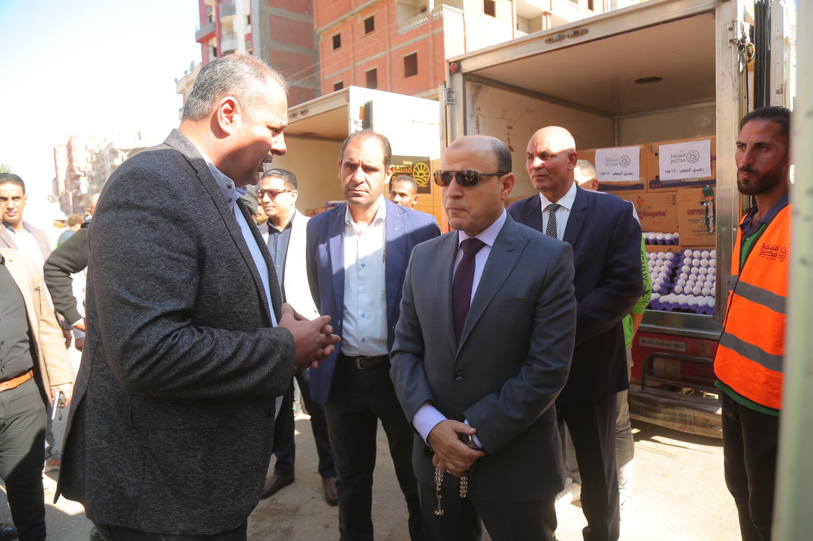 محافظ كفرالشيخ يعلن إتاحة 23 ألف طبق بيض مائدة بأسعار مخفضة للمواطنين بمنافذ جهاز مستقبل مصر ضمن المبادرة الرئاسية "بداية جديدة لبناء الإنسان"  