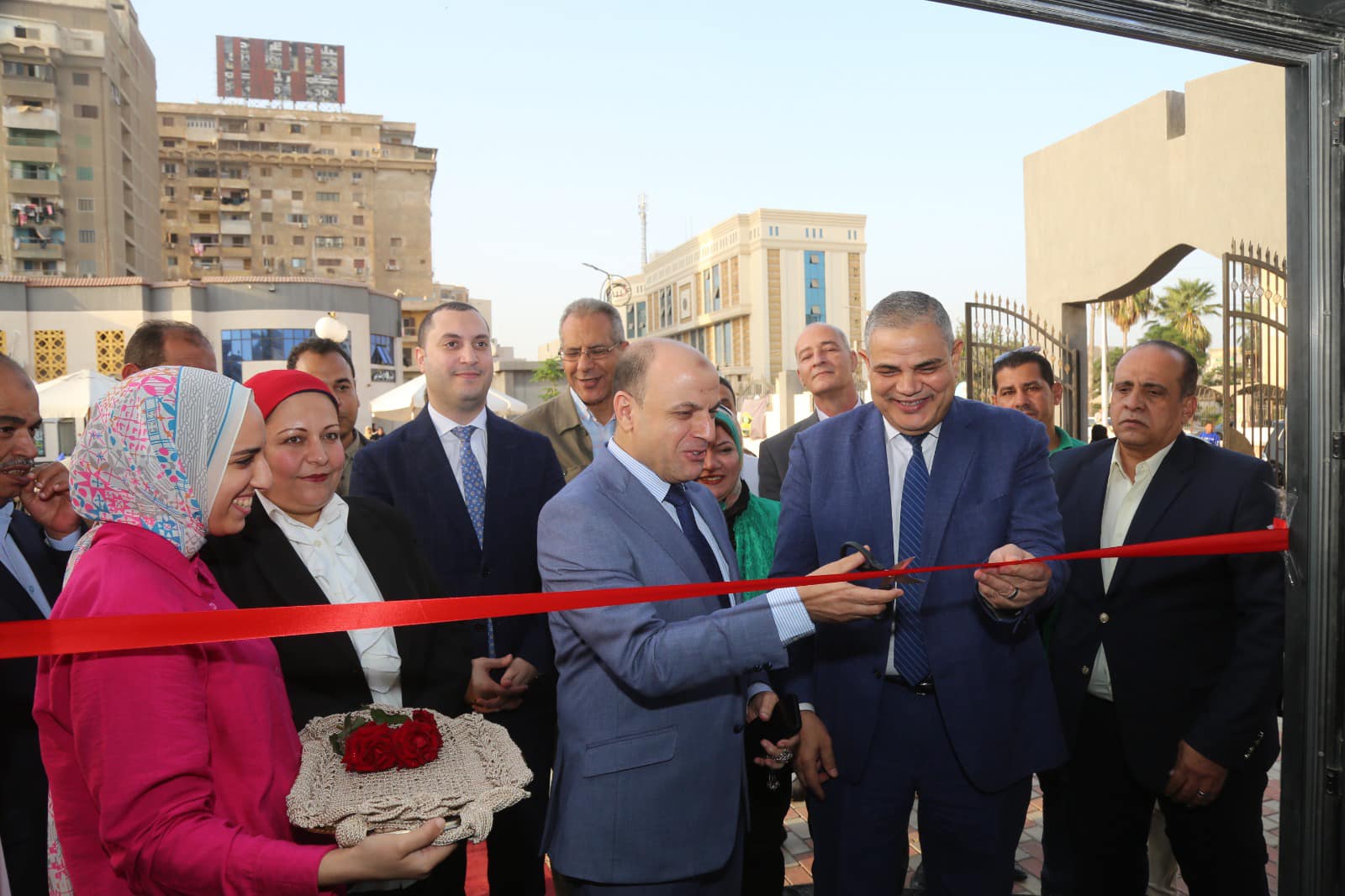 محافظ كفرالشيخ يفتتح معرض الصناعات الحرفية واليدوية بنادي الخالدين بعاصمة المحافظة ضمن المبادرة الرئاسية "بداية جديدة لبناء الإنسان"  