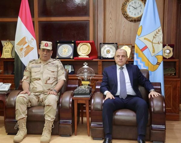 محافظ كفرالشيخ يستقبل مدير جمعية المحاربين القدماء وضحايا الحرب  