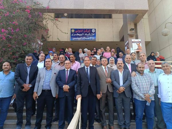 محافظ كفرالشيخ يتابع فعاليات ندوة الطب البيطري .. بعنوان "مرض السعار .. تحديات وحلول"  