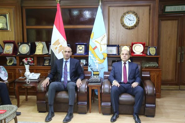 وزير التربية والتعليم ومحافظ كفرالشيخ يتفقدان عددًا من مدارس المحافظة لمتابعة انتظام العملية التعليمية  