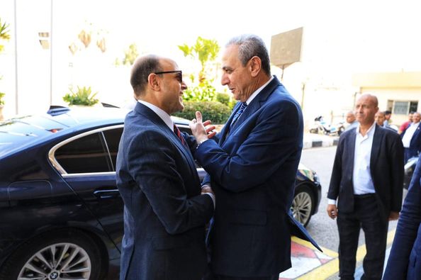 يحدث الآن.. محافظ كفرالشيخ يصل لديوان عام محافظة الغربية للمشاركة في المؤتمر الوطني لإعلان المشروعات الفائزة بالمبادرة الوطنية للمشروعات الخضراء الذكية  