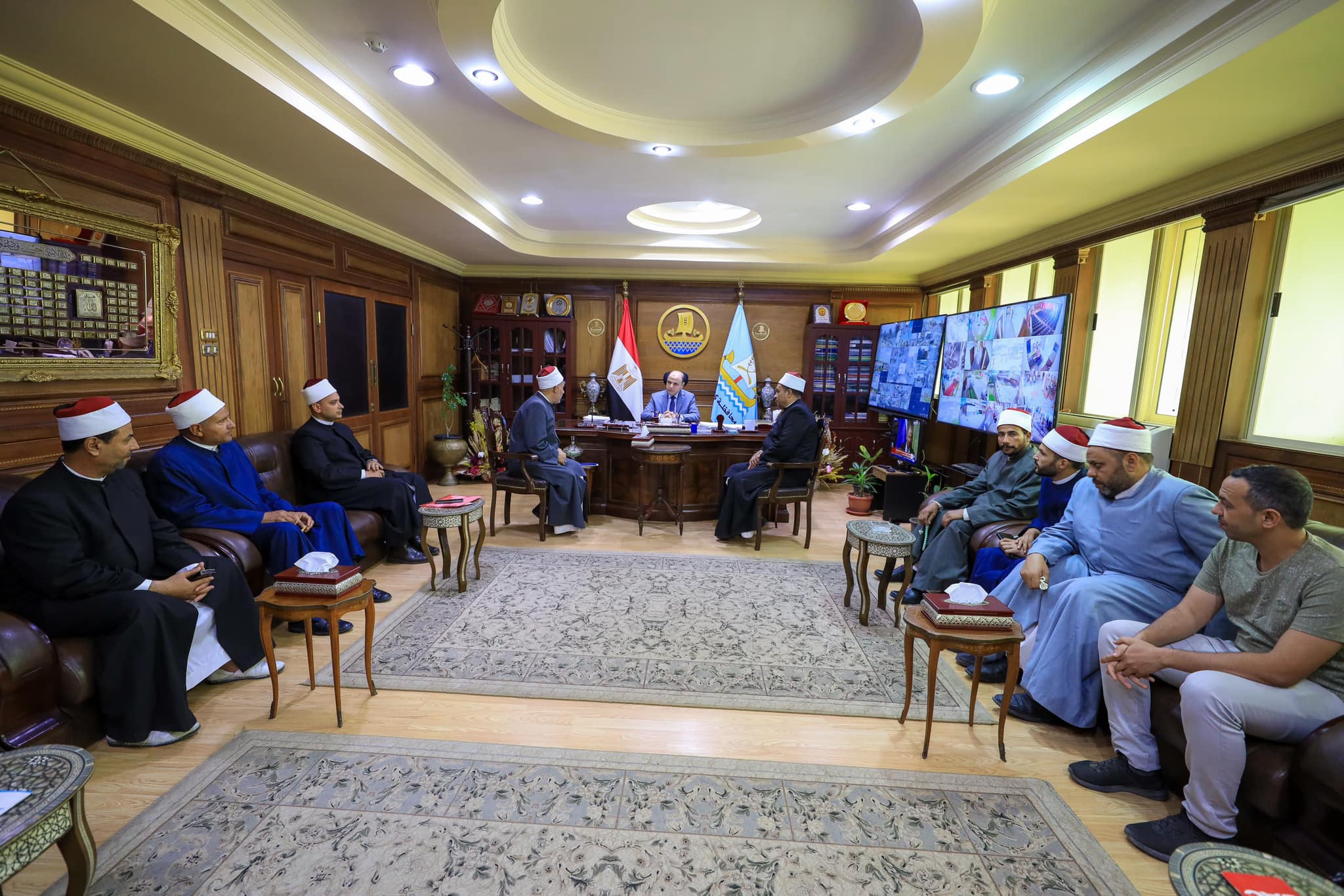 محافظ كفرالشيخ يستقبل القافلة الدعوية للأزهر الشريف .. مشيدًا بدور القوافل في إعادة بناء الإنسان  