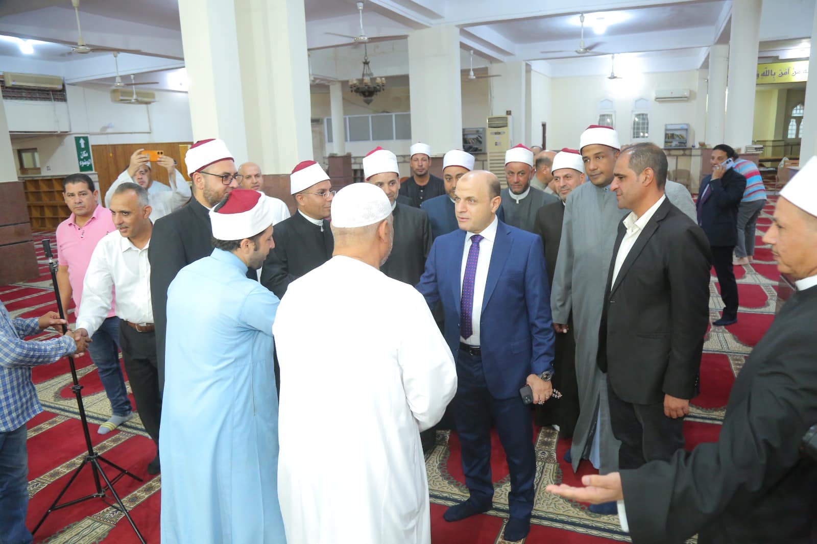 ‏محافظ كفرالشيخ يشهد الاحتفال بالمولد النبوي الشريف .. مقدمًا التهنئة لأبناء المحافظة.. نائبًا عن فخامة رئيس الجمهورية  