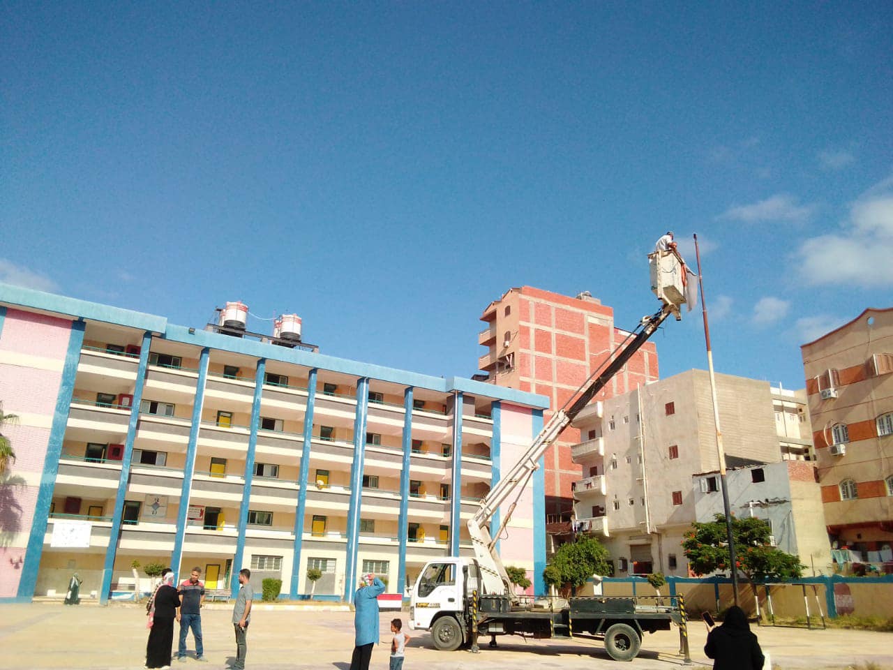 محافظ كفرالشيخ يتابع جهود رفع كفاءة منظومة الإنارة العامة بمركزي «بلطيمقلين»  