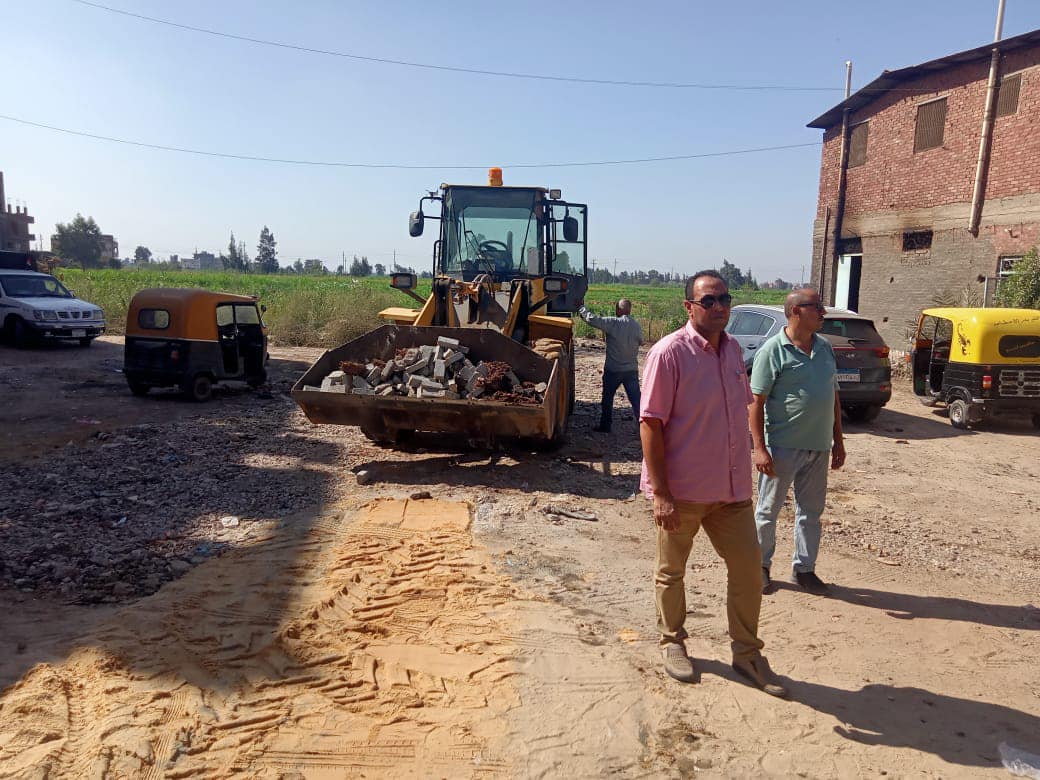 محافظ كفرالشيخ: إزالة حالة بناء مخالف على مساحة 100 م بسيدي سالم  