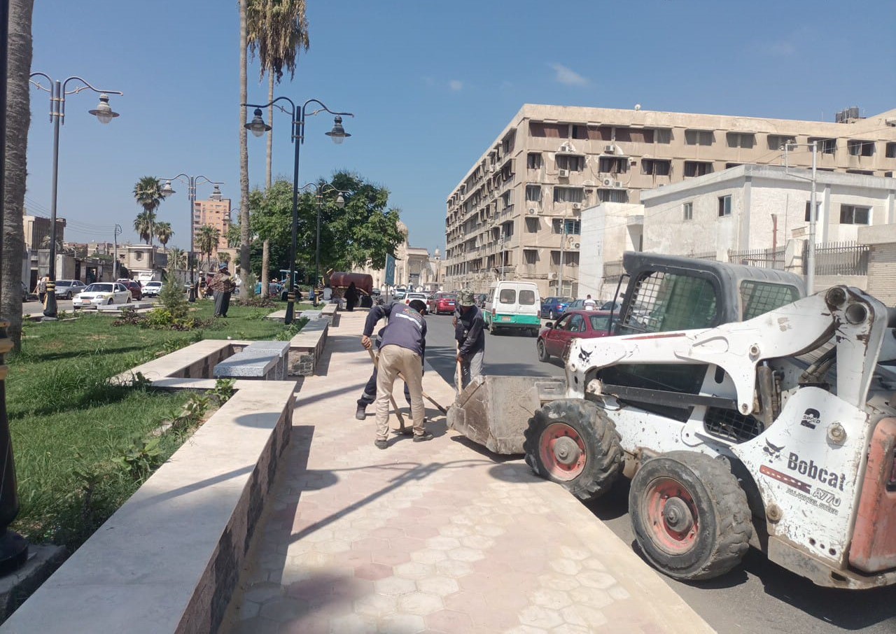 محافظ كفرالشيخ حملات نظافة مكبرة ومتابعة حركة النقل بمدن ومراكز المحافظة.. ويشدد على تحسين مستوى الخدمات والمرافق المقدمة للمواطنين  