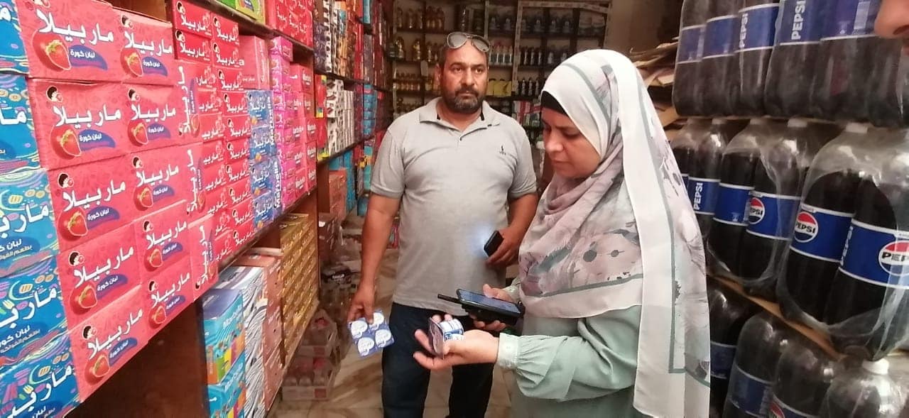محافظ كفرالشيخ: تحرير 16 محضر مخالفات تموينية بقلين .. مكلفًا بتكثيف الحملات على المنشآت التجارية ومنافذ بيع السلع لضبط الأسواق  