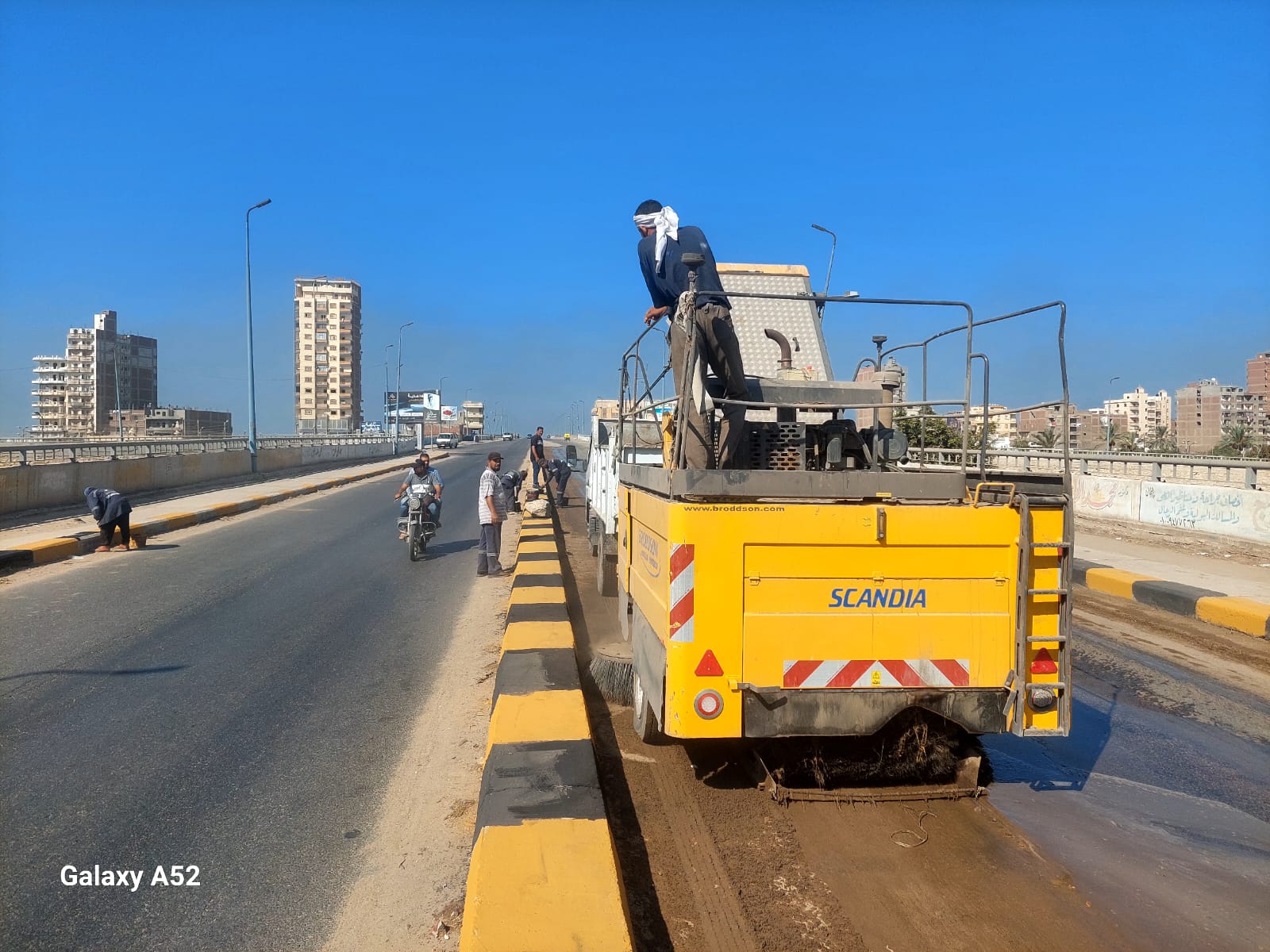 محافظ كفرالشيخ: حملات نظافة مكثفة ومتابعة حركة النقل وتطهير شبكات الصرف الصحي بمدن ومراكز المحافظة  
