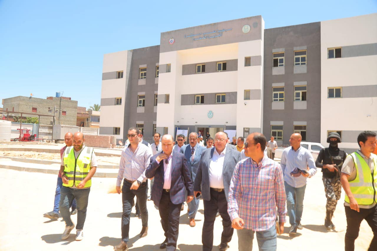 محافظ كفر الشيخ يتفقد مركز طب الأسرة بقرية الجزيرة الخضراء بمطوبس.. ضمن مشروعات المبادرة الرئاسية «حياة كريمة»  
