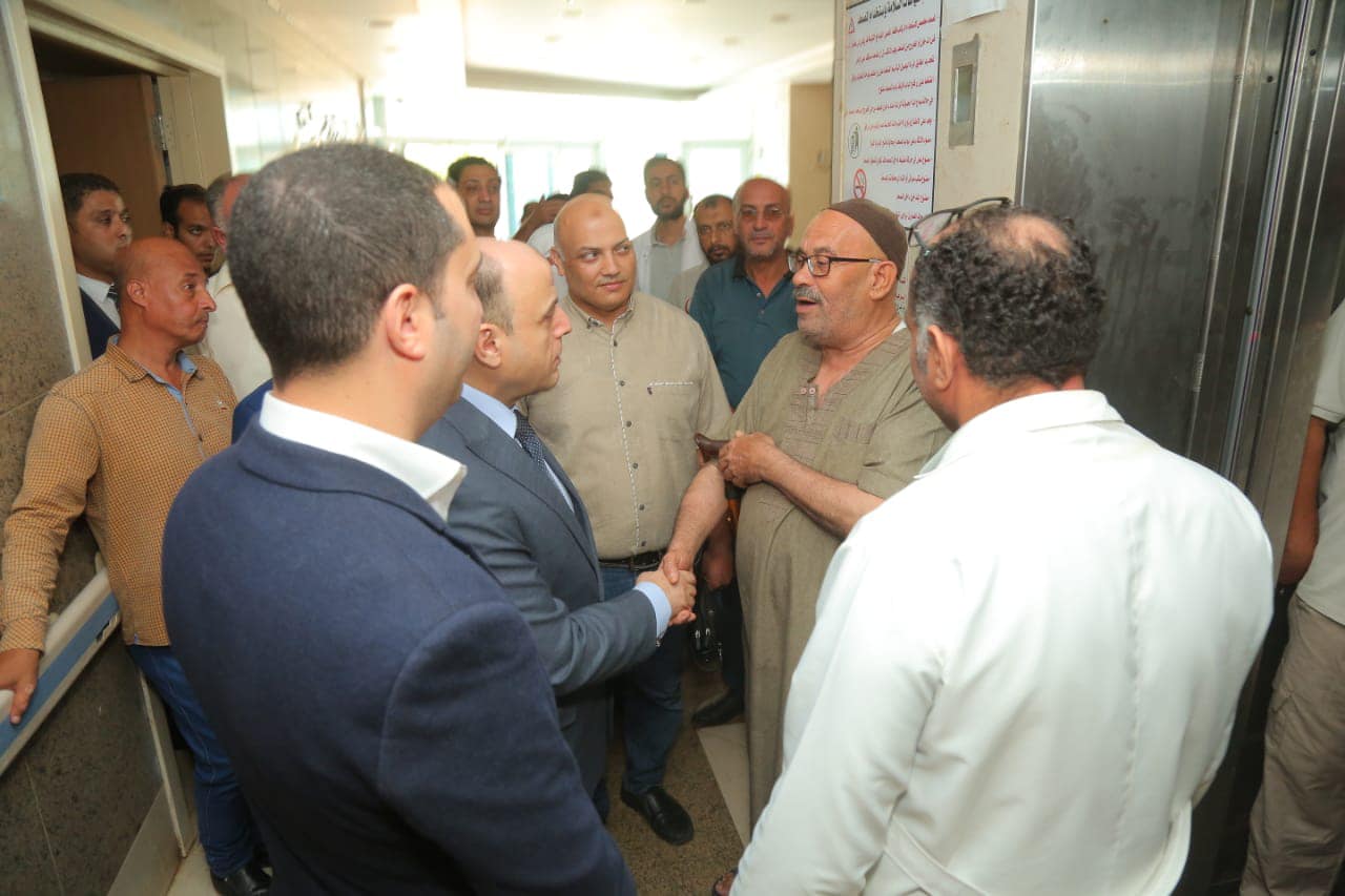 محافظ كفرالشيخ يطمئن على الأشقاء الفلسطينيين بمستشفى سيدي غازي المركزي.. مشيدين بجهود الدولة في دعمهم ورعايتهم  