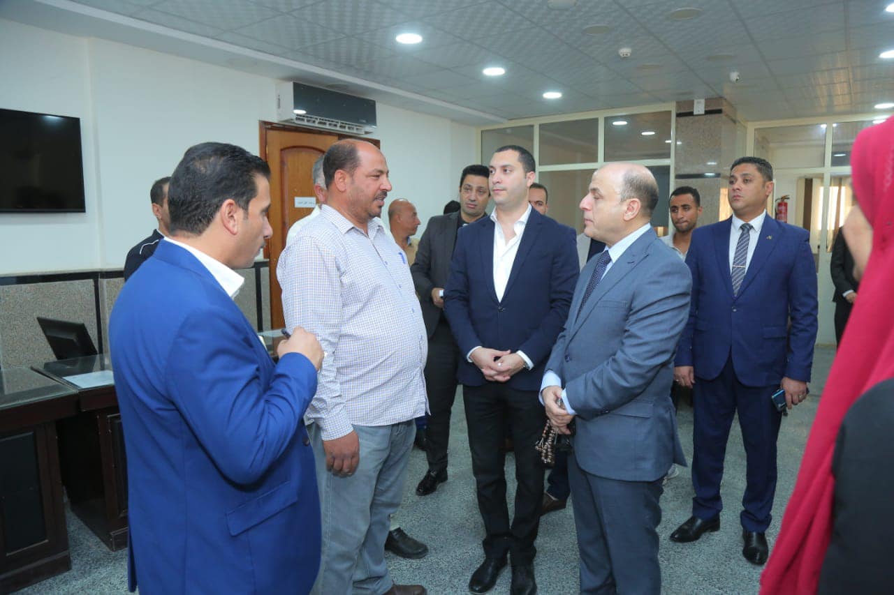 في زيارة مفاجئة.. محافظ كفرالشيخ يتفقد ‏المركز التكنولوجي لخدمة المواطنين بسيدي غازي .. ويتابع منظومة التصالح وخدمات المواطنين  