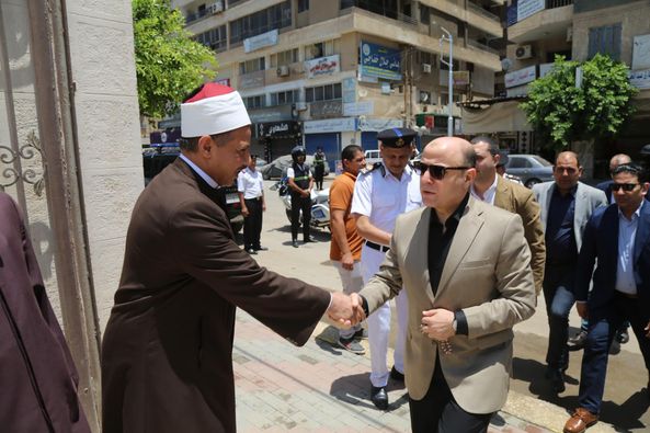 محافظ كفرالشيخ يؤدى صلاة الجمعة الأولي.. بمسجد النصر بعاصمة المحافظة | بالصور..  