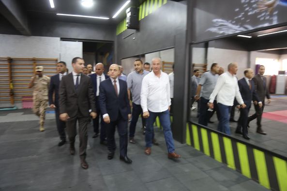 محافظ كفرالشيخ يتفقد نادي الإرادة والتحدي بعاصمة المحافظة..تطوير ملعب الإكليرك بالنادى.. أصحاب الهمم فى مقدمة الأولويات  