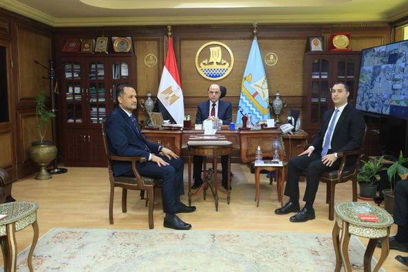 محافظ كفرالشيخ يستقبل هيئة مكتب مؤسسة "حياة كريمة" بالمحافظة لتقديم التهنئة بمناسبة توليه مهام عمله  