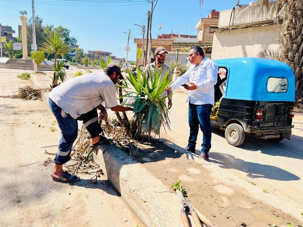 محافظ كفرالشيخ يتابع أعمال حملات النظافة ورفع الإشغالات وجهود تحسين البيئة والإنارة العامة بمراكز ومدن المحافظة  