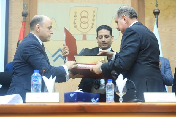 من الإنجازات إلى التكريم.. محافظ كفرالشيخ يكرم اللواء "جمال نورالدين" لجهوده وإنجازاته خلال فترة توليه مسؤولية المحافظة  