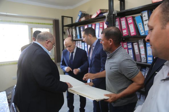 ‏محافظ كفرالشيخ يتفقد إدارات الديوان العام .. تطبيق التحول الرقمى لتحسين كفاءة العمل  