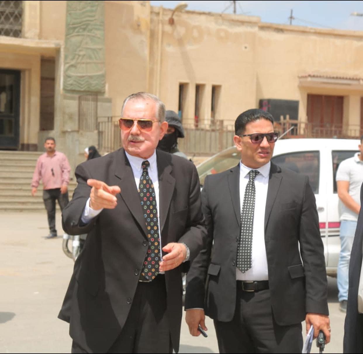 محافظ كفرالشيخ يتابع جهود إزالة التعديات على الأراضى الزراعية ومخالفات البناء .. تنفيذ إزالة 150م2 بمطوبس  