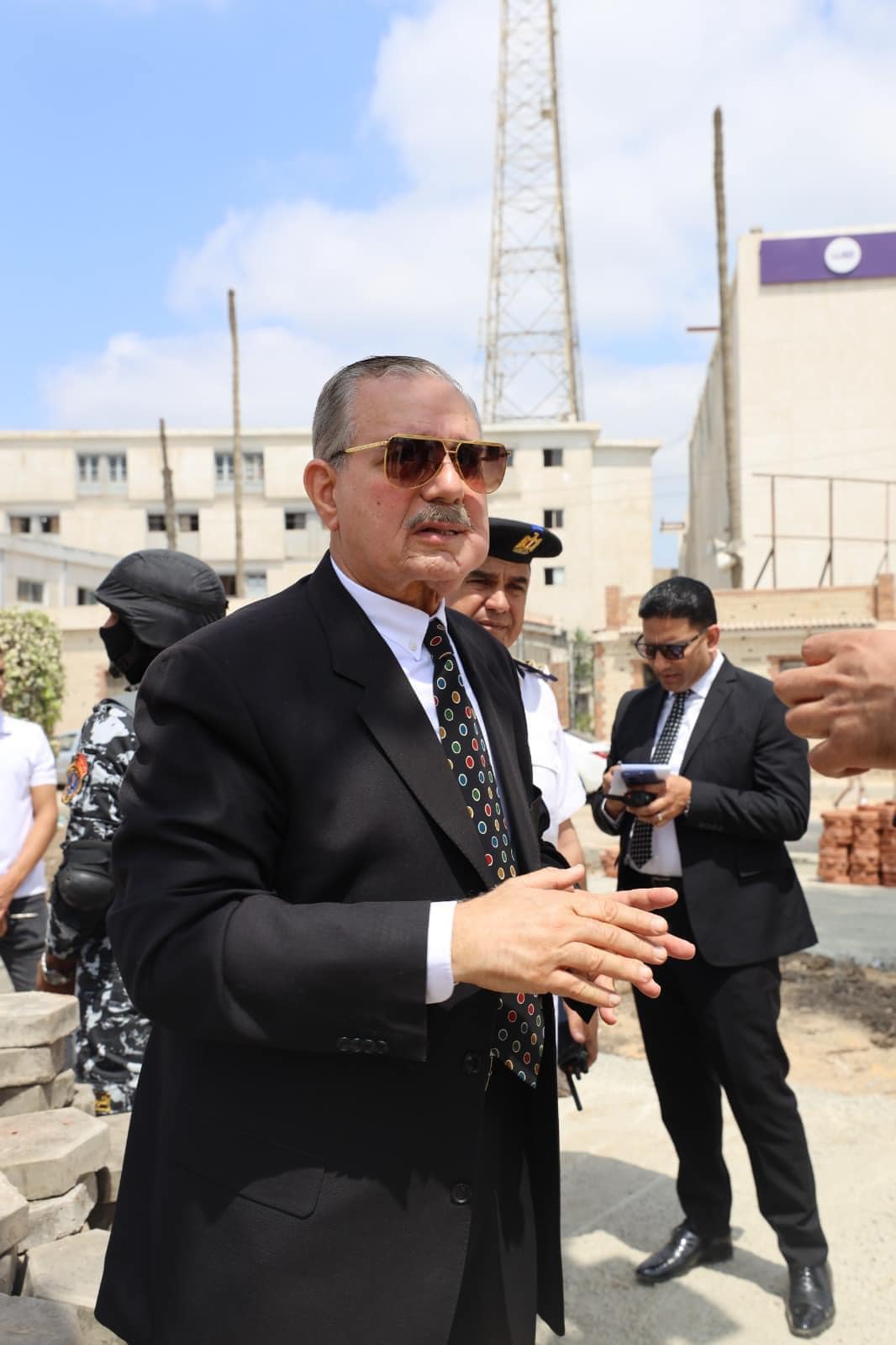 بالصور.. محافظ كفرالشيخ يتابع زراعة الأشجار بالرياض ضمن المبادرة الرئاسية "زراعة 100 مليون شجرة"… زيادة نصيب الفرد من المساحات الخضراء وتحقيق الاستدامة البيئية  