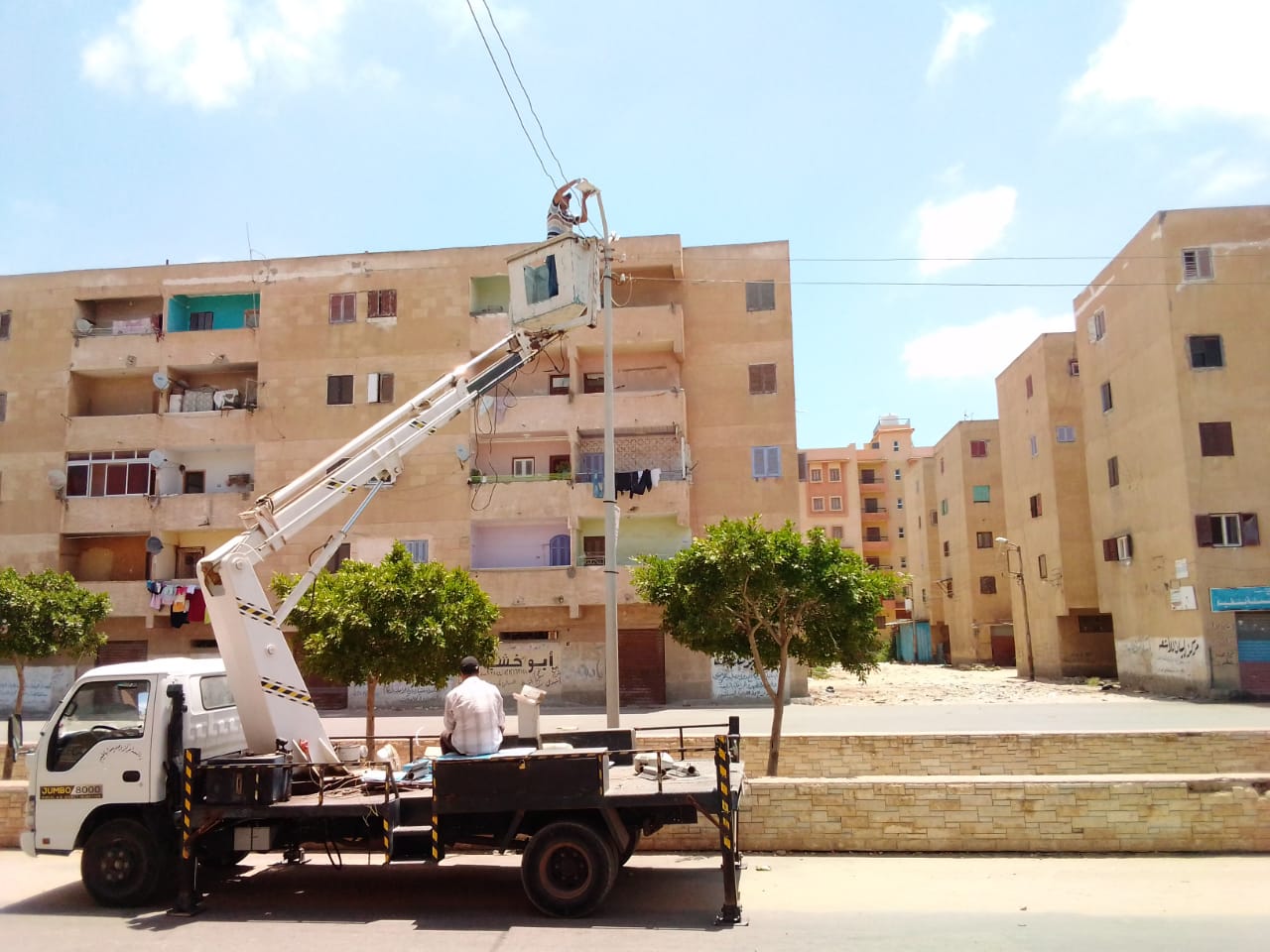 محافظ كفرالشيخ :رفع 1105 طن من القمامة في حملات النظافة بمدن ومراكز المحافظة وتطهير شبكات الصرف الصحي ومتابعة حركة النقل  