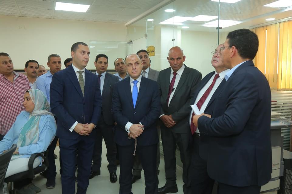 محافظ كفر الشيخ يتفقد المركز التكنولوجي لمتابعة تقديم التسهيلات بمنظومة التصالح .. وخدمات المواطنين.. قائلاً:"جميع مرافق الدولة الخدمية تهدف إلى تحقيق رضا المواطن"  