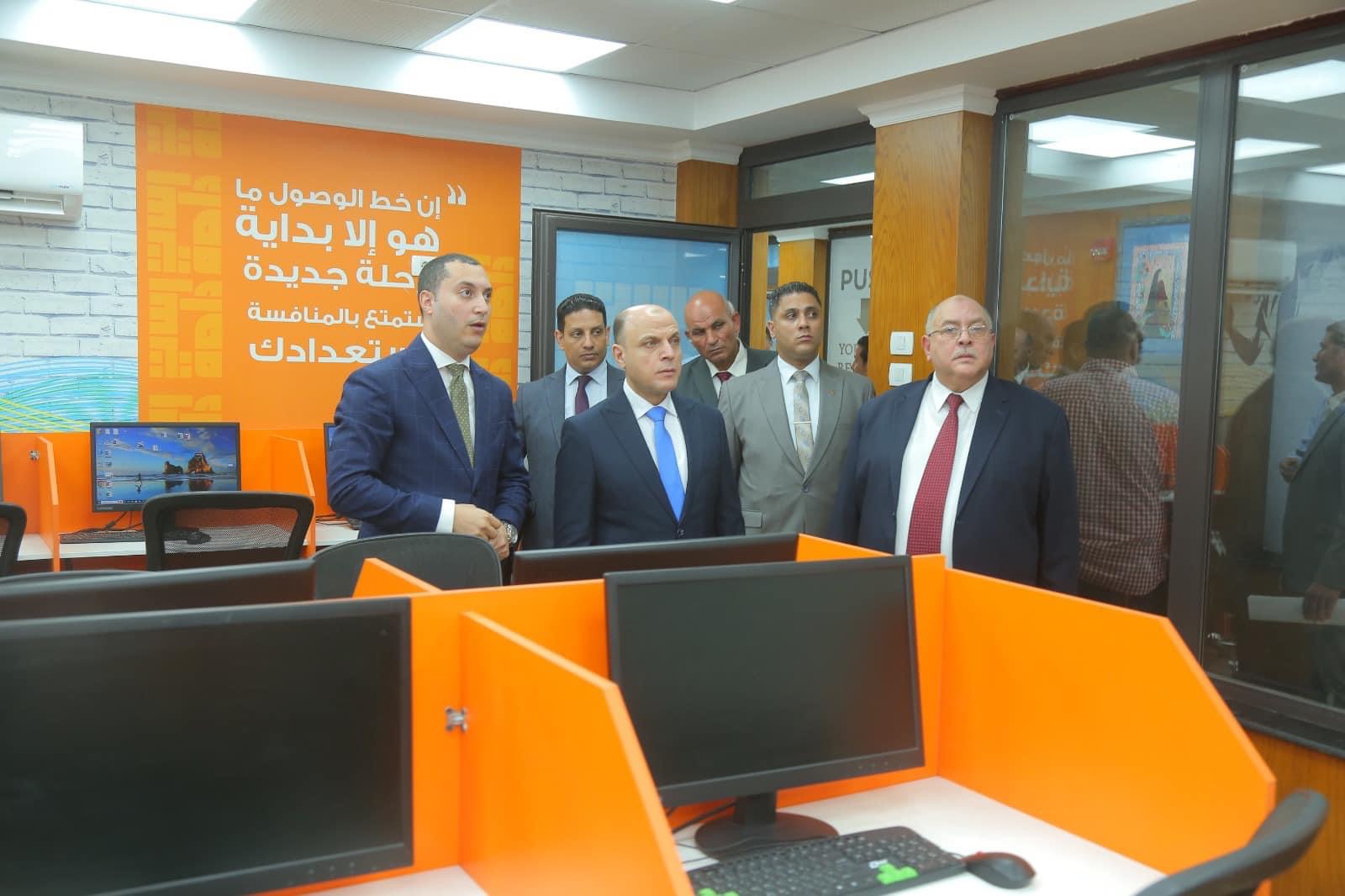 محافظ كفرالشيخ يتفقد مركز استدامة للتدريب والتطوير .. مشيداً بالجهود والبرامج التدريبية  