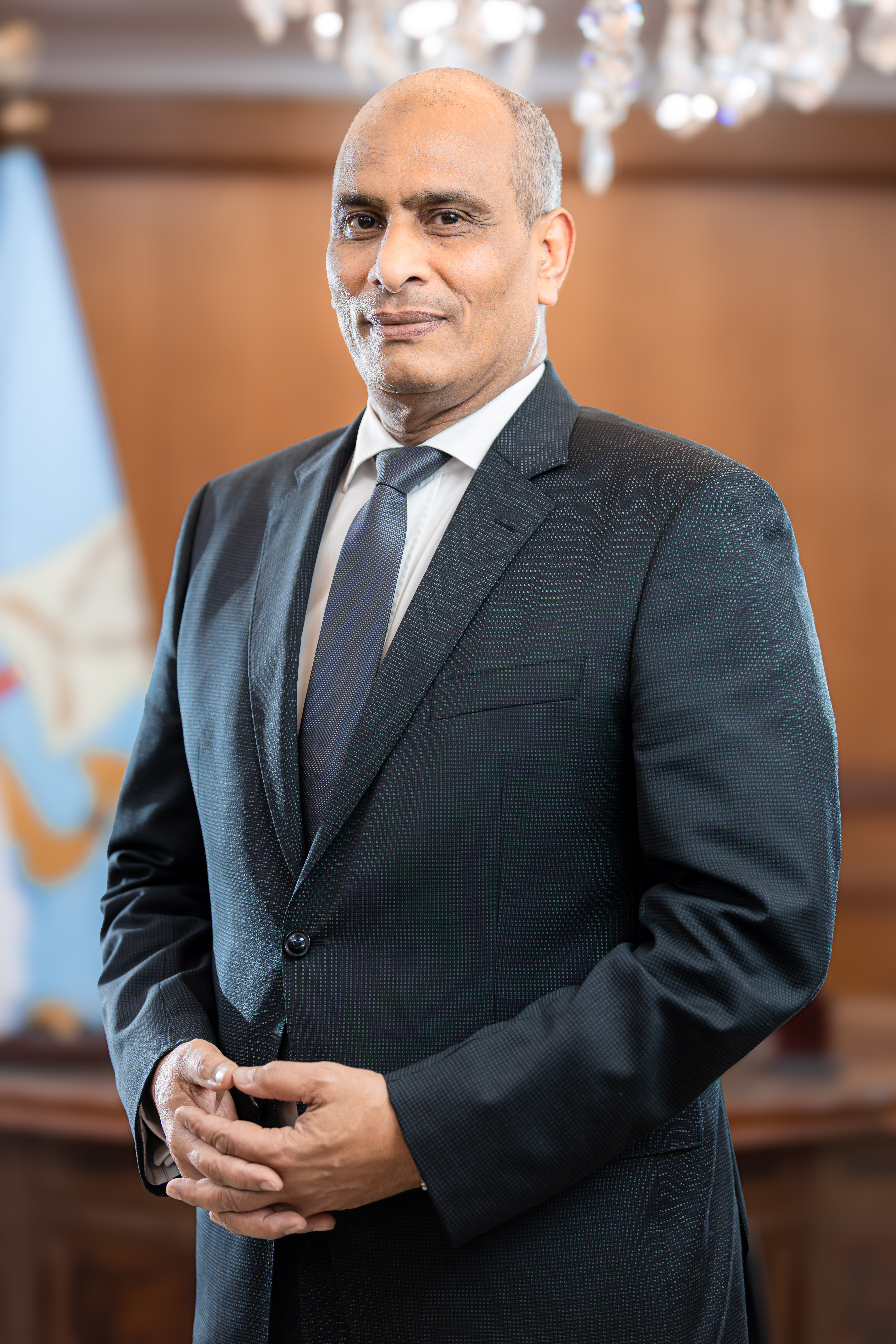 صورة المحافظ