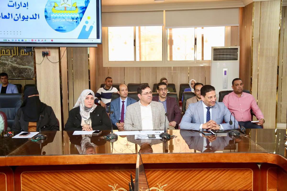 🔴محافظ كفرالشيخ يستعرض جهود المراكز التكنولوجية واستدامة للتدريب والتطوير