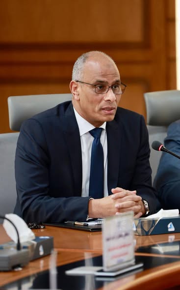 محافظ كفرالشيخ يتابع أعمال رصف طريق اللبيشي بسيدي غازي.. ويشدد على سرعة الانتهاء وفق المواصفات المعتمدة